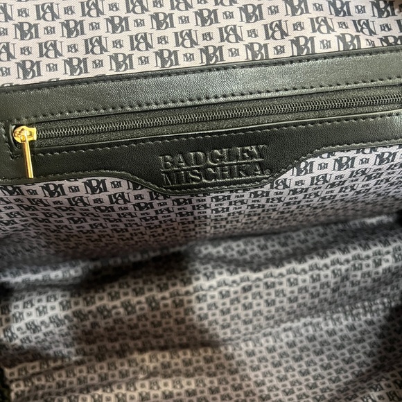 NWNT BADGLEY MISCHKA Leopard Vegan Leather Travel Tote Weekender Bag Luggage - Picture 12 of 14